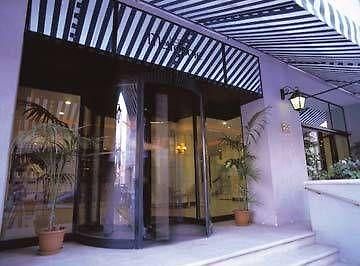 קאורה Metropole Hotel מראה חיצוני תמונה