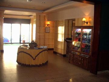 קאורה Metropole Hotel מראה חיצוני תמונה